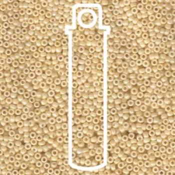 Seedbead 15/0 Miyuki Ceylon light beige 8,2gr.