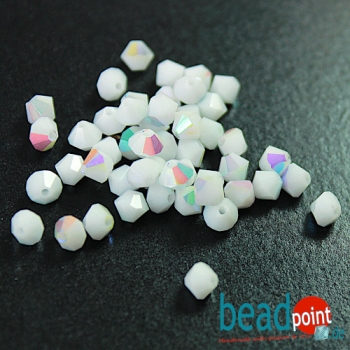 Delara MC Bead Bicone Chalk White AB 4mm 50 Stück