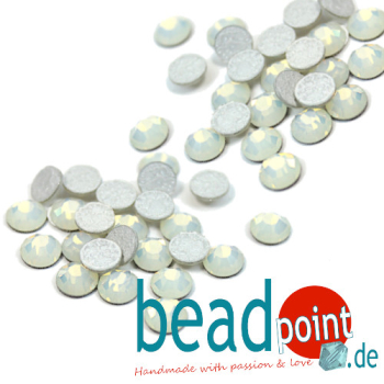 Hotfix Rose Maxima 438 SS6 2mm white opal HF 50 Stück