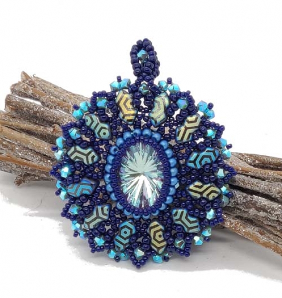 Anhänger Chara No. 12 Kit1 mit Anleitung