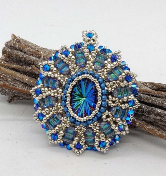 Anhänger Chara No. 12 Kit8 mit Anleitung