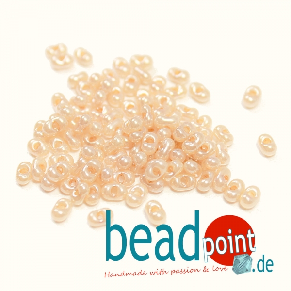 Matsuno Peanut Bead 2x4mm #P3001 100gr.